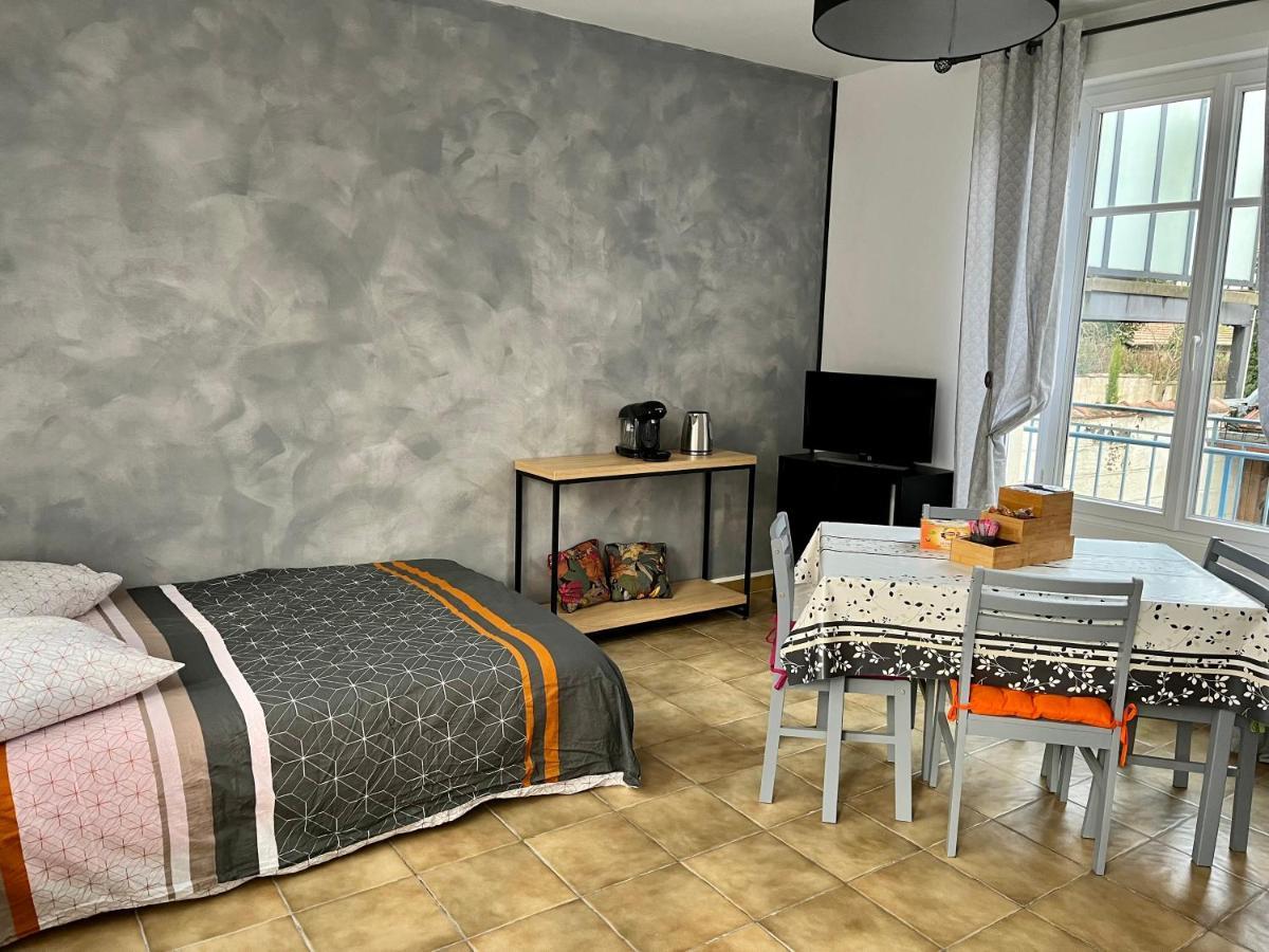 Studio Independant Dans Maison Individuelle Нанси Экстерьер фото